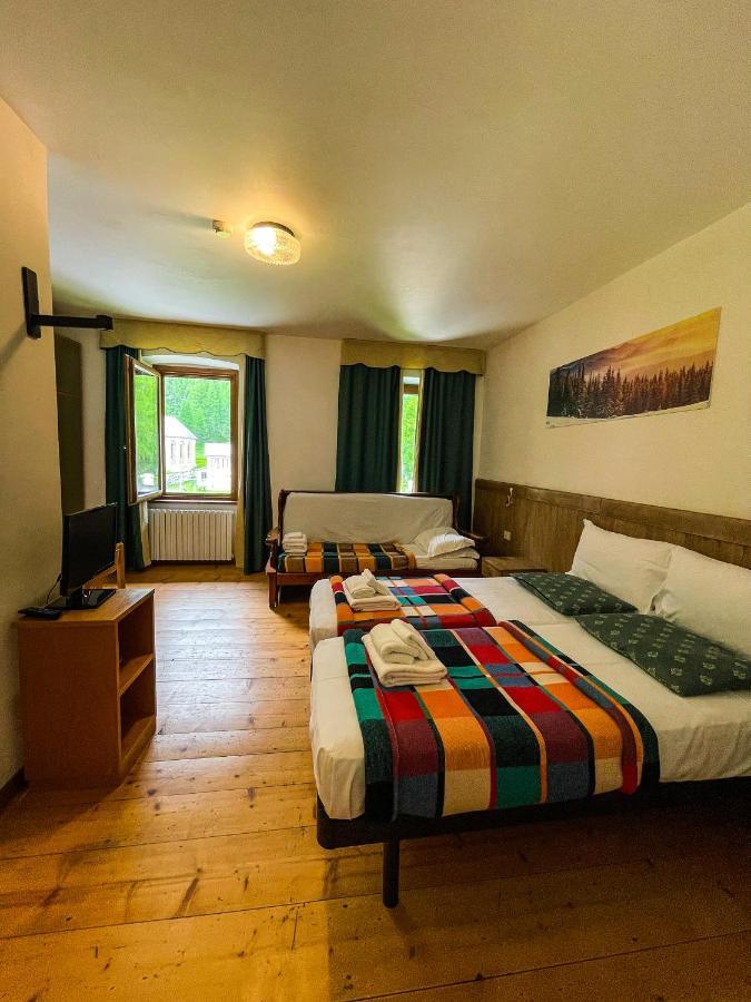 Hotel Al Sasso Di Stria Andraz ภายนอก รูปภาพ