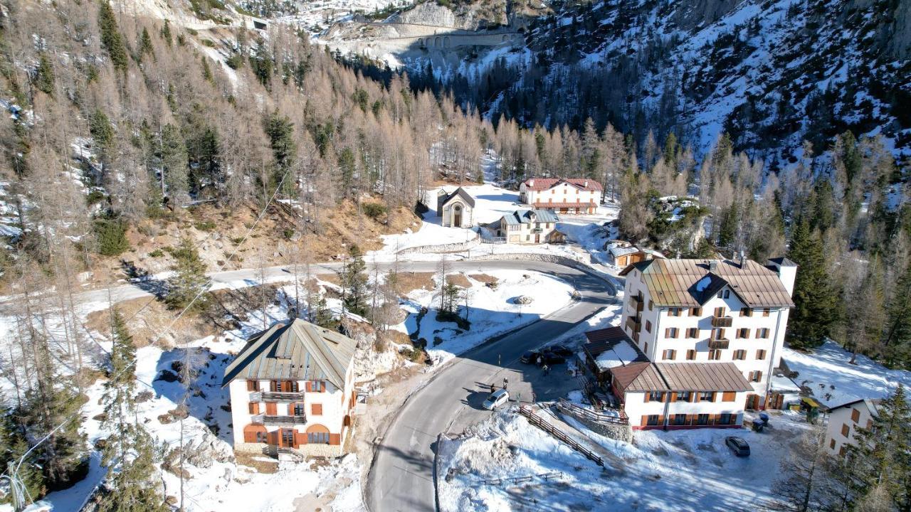 Hotel Al Sasso Di Stria Andraz ภายนอก รูปภาพ