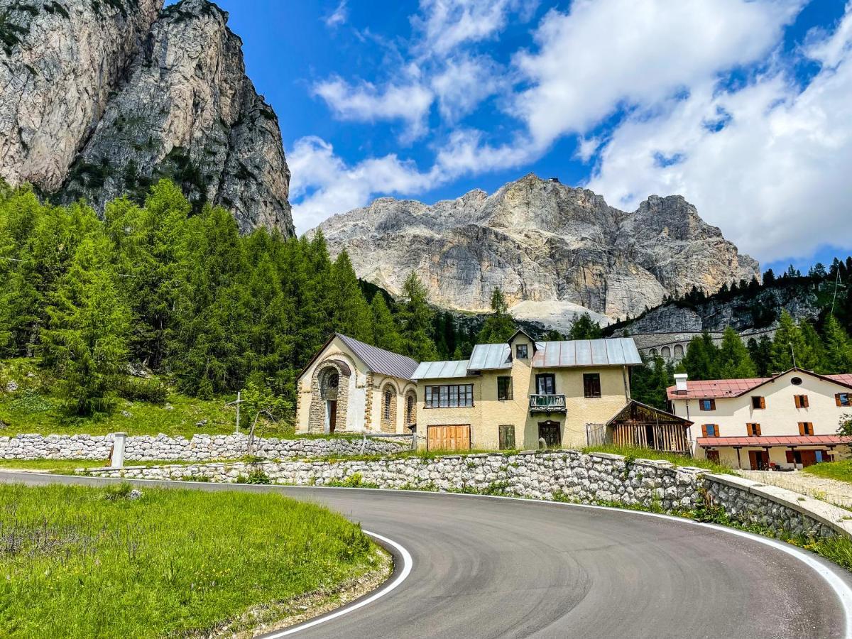 Hotel Al Sasso Di Stria Andraz ภายนอก รูปภาพ