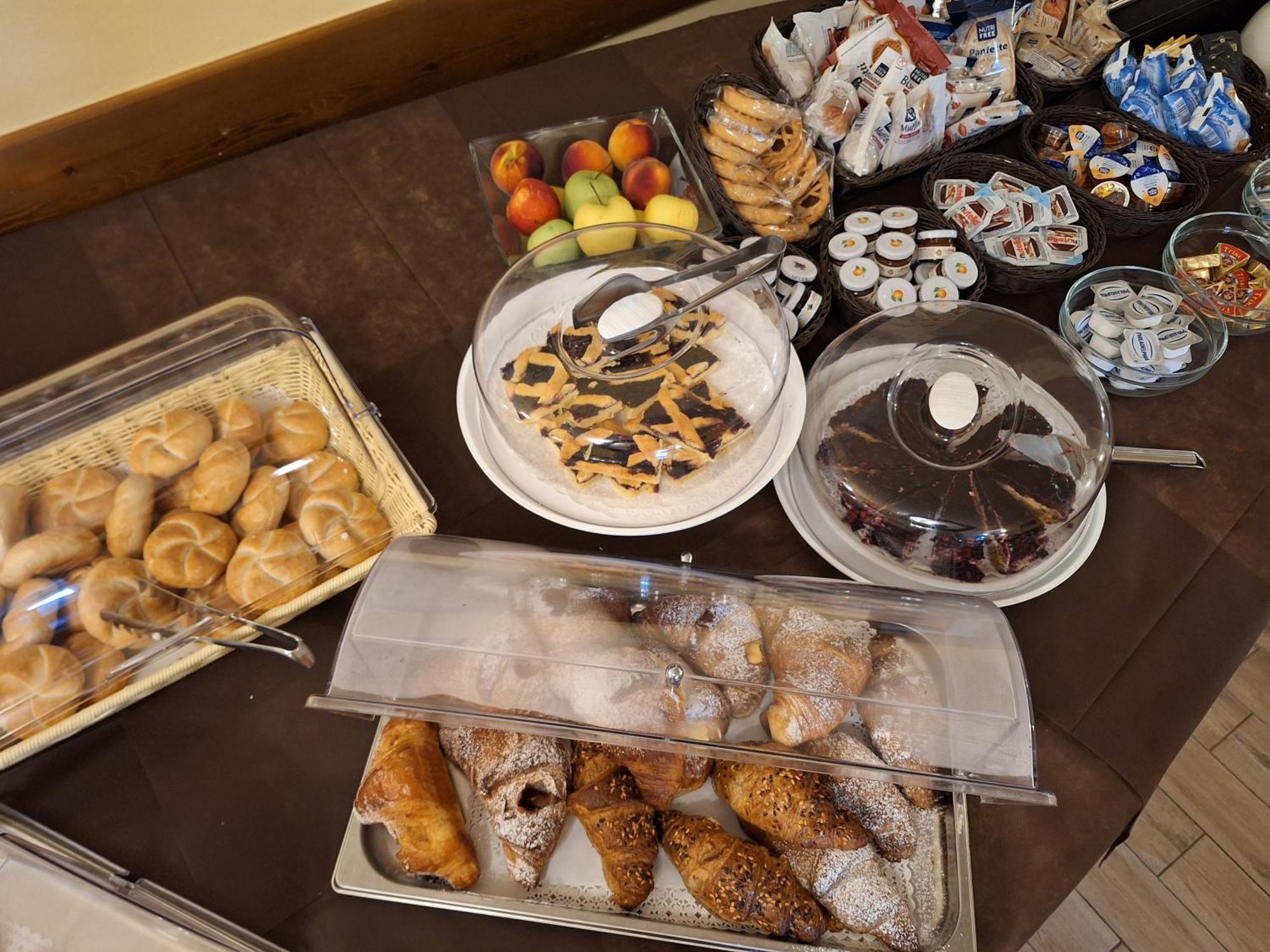 Hotel Al Sasso Di Stria Andraz ภายนอก รูปภาพ
