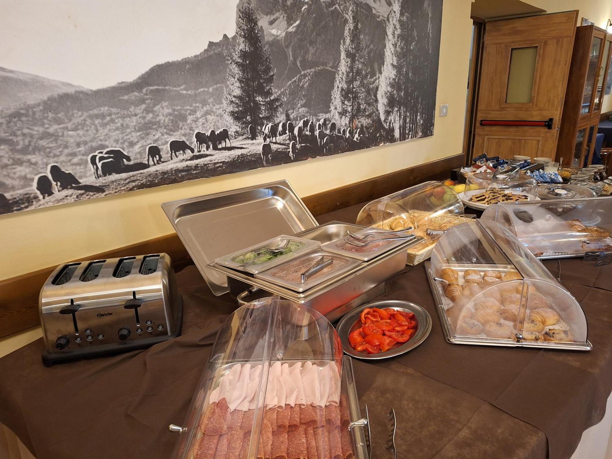 Hotel Al Sasso Di Stria Andraz ภายนอก รูปภาพ